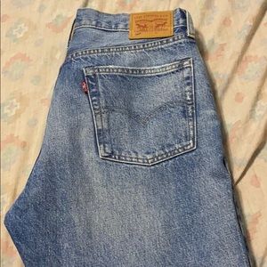 COPY - Paid of Levis Jeans 501